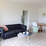Royan - Plage Du Chay - Appartement En Rez-De-Jardin Avec Apercu Mer