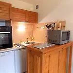 Royan - Plage du Chay - APPARTEMENT en REZ-DE-JARDIN avec APERCU MER