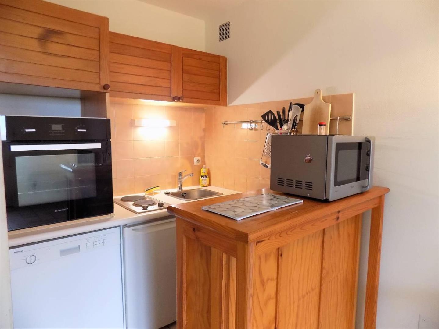 Appartement - Du Chay - En Rez-de-jardin Avec Apercu *