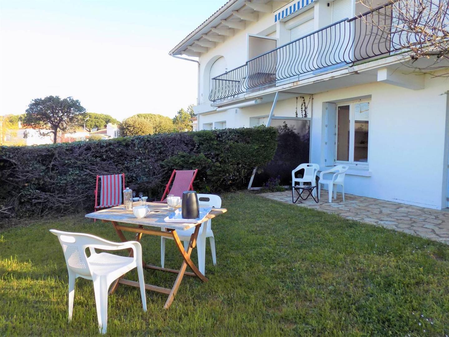 - Du Chay - En Rez-de-jardin Avec Apercu Royan