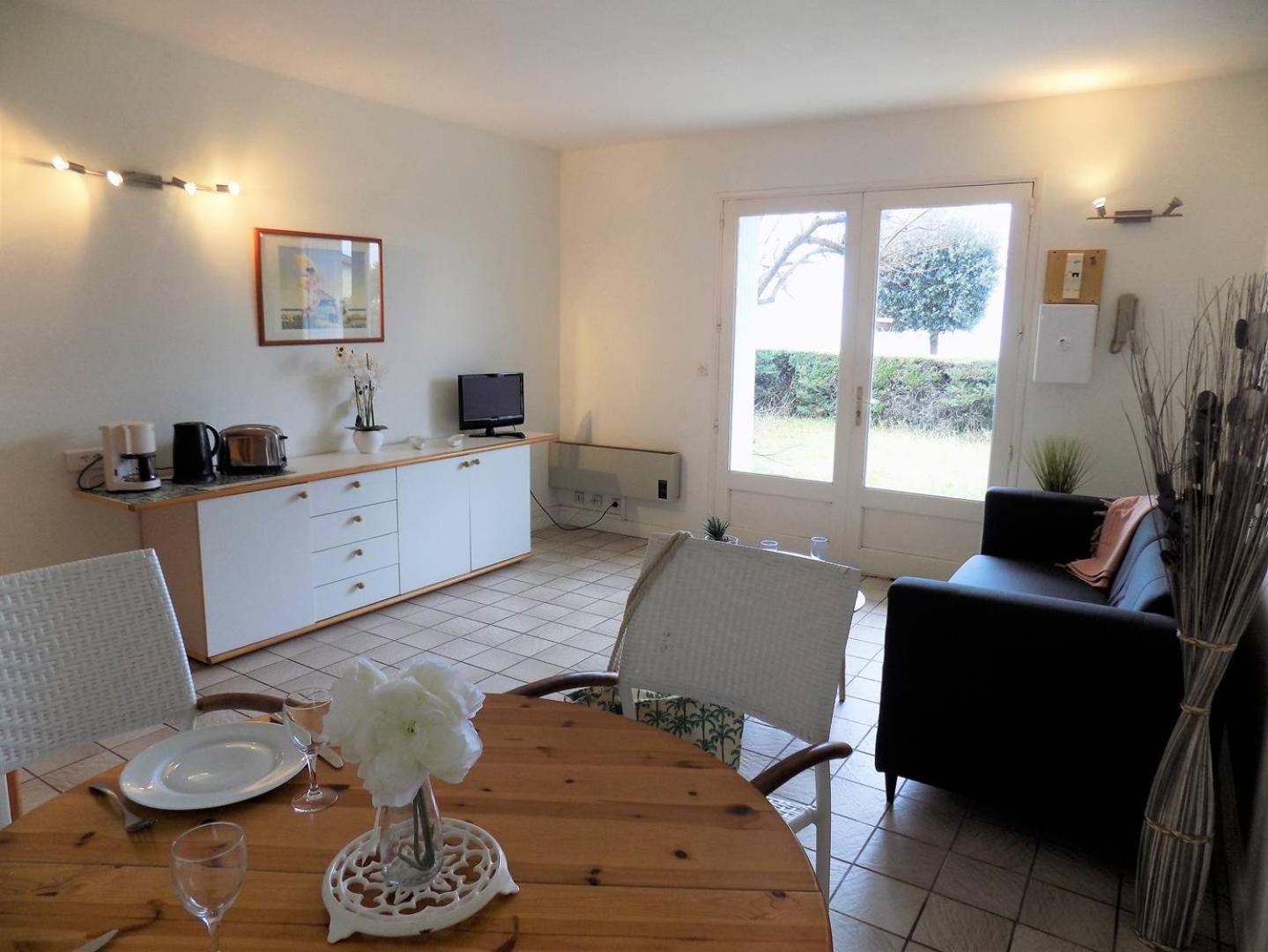 - Du Chay - En Rez-de-jardin Avec Apercu Appartement *